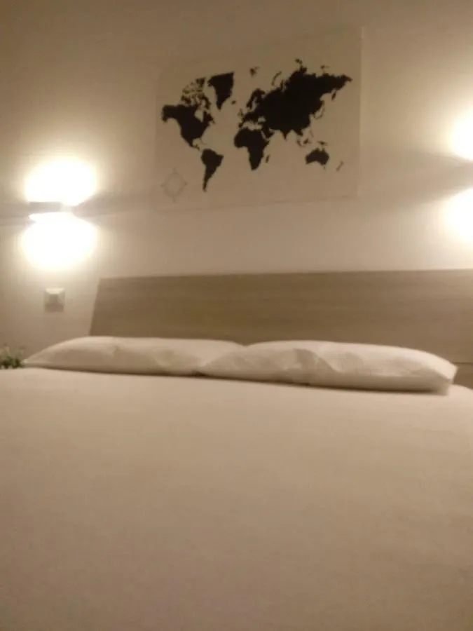 Residenza Re'Carlo Bologna 0*,