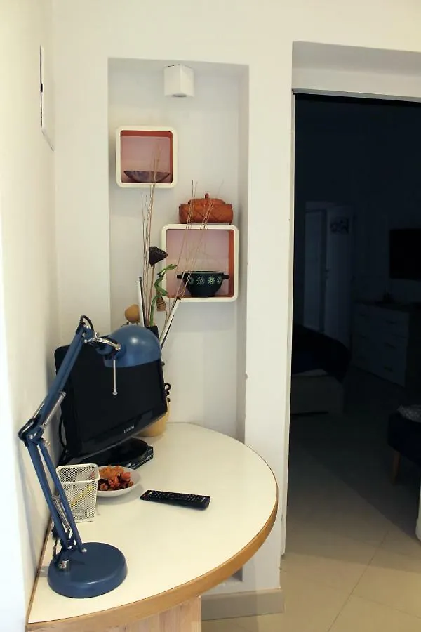 Residenza Re'Carlo Bologna 0*,  Italia